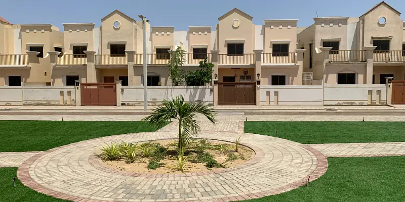 cuk 200 Square Yard Classic Bungalow for Sale in Chapal Uptown, Karachi