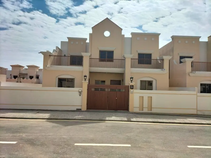 cuk10 200 Square Yard Classic Bungalow for Sale in Chapal Uptown, Karachi