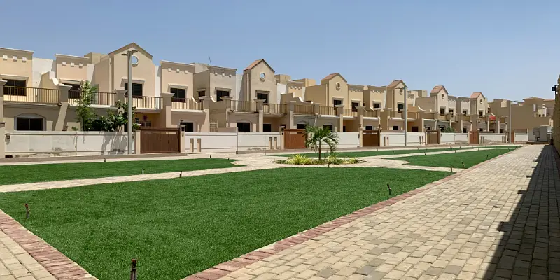 cuk7 200 Square Yard Classic Bungalow for Sale in Chapal Uptown, Karachi