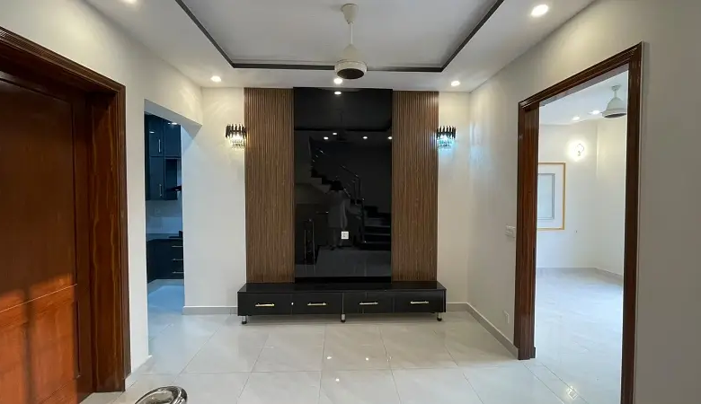 780